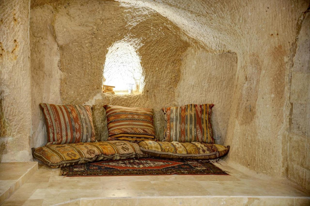 Karma Cappadocia Bed & Breakfast Uchisar Exterior photo
